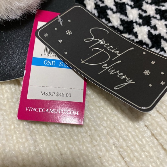 Vince Camuto Beanie And Scarf Set - Picture 5 of 5